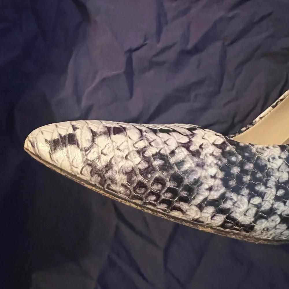 Coach Orchard Black and White Snake Print Wedge Leather Pumps, size 9